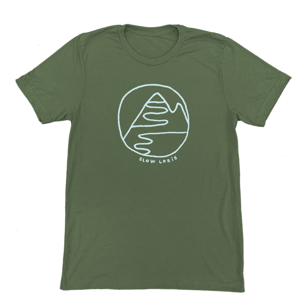 Flat t-shirt of mountain hug